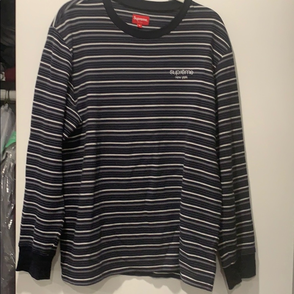 Supreme Men’s long sleeve tee